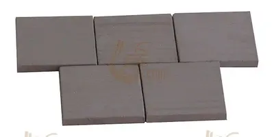 Dachówka czarna  25 szt. (24x24x3mm)