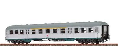 Wagon osobowy 1/2 klasa typ ABn 704 z oświetleniem