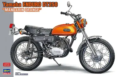 Hasegawa SP529-52329 Yamaha Enduro DT250 "Mandarin Orange"