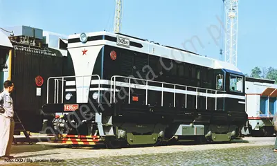 Spalinowóz T435