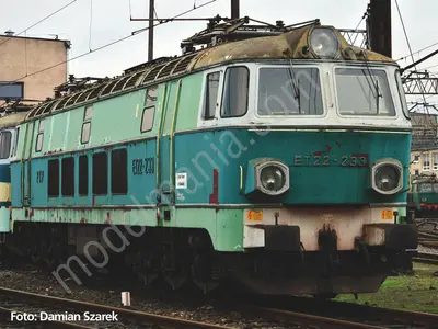 Elektrowóz ET22-233