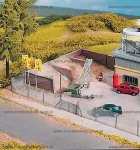 Fabryka betonu - pojemniki z piaskiem