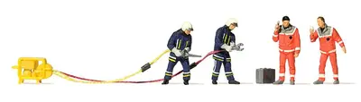 Strażacy w nowoczesnych ubraniach