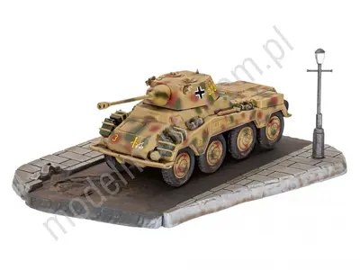 Niemiecki ciężki samochód pancerny SdKfz 234/2 Puma, z dioramą i farbami